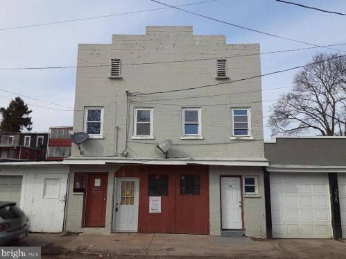 236 Ross St, Lancaster PA  17602-1940 exterior