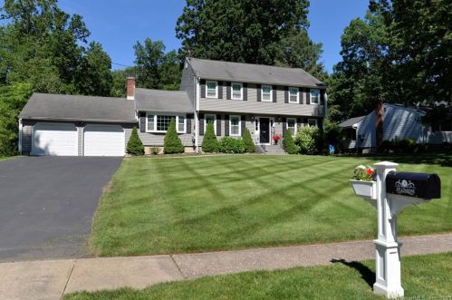 335 Chestnut St, Cheshire, CT 06410-2030