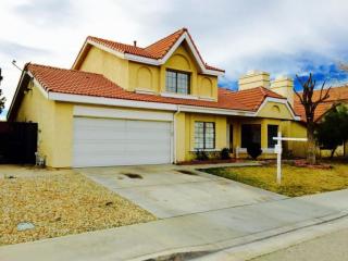 37717 Tackstem St, Palmdale, CA 93552-3880