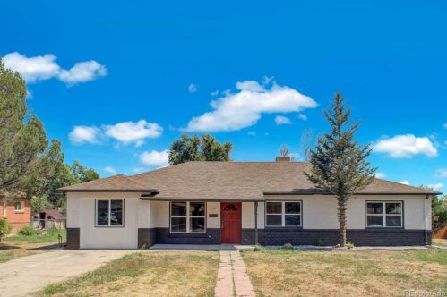 726 Troy Ct, Denver, CO 80011-6641