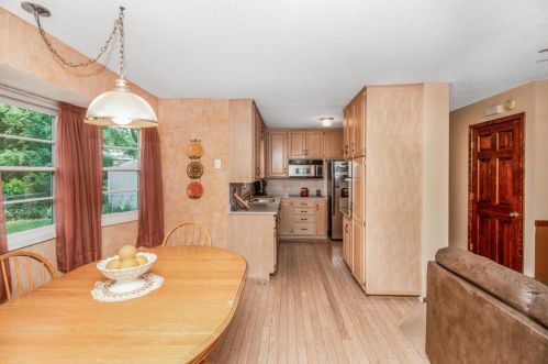 7216 Courtly Rd, Saint Paul MN  55125-1661 exterior