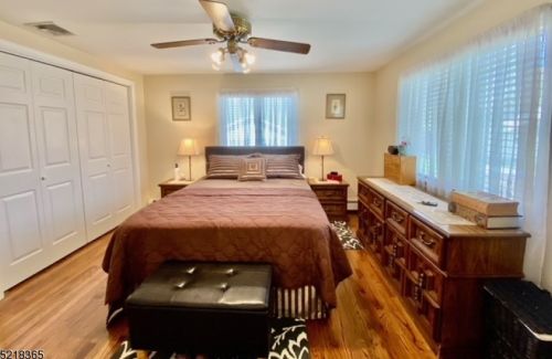 5 Stephen St, Dover NJ  07801-2224 exterior