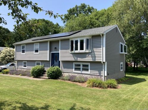 145 Carmen Rd, Milford, CT 06460-7548