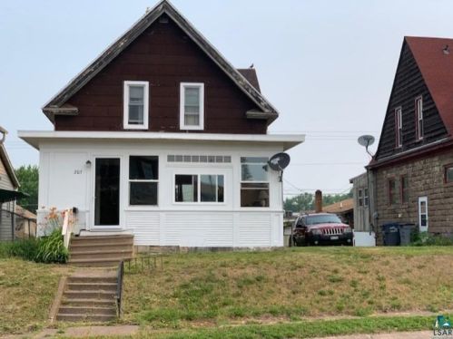 205 3rd St, Duluth, MN 55805-1856