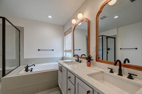 26900 Roxbury Pl, Denver CO  80016-7528 exterior