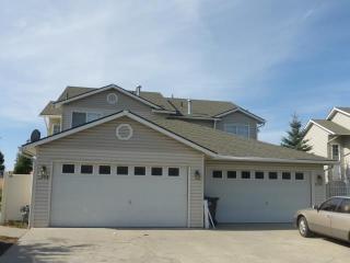 3204 Meadow Glen Ln, Amber, WA 99004-8681