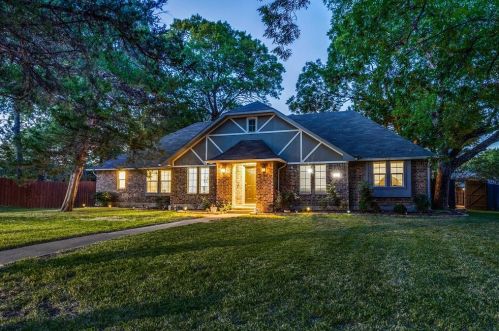 415 Swan Ridge Dr, Duncanville, TX 75137-3129