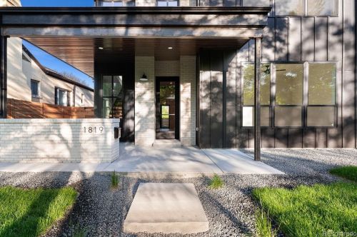 1061 Leyden St, Denver CO  80220-4636 exterior