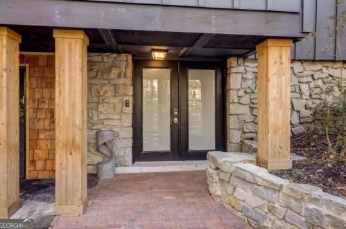 1210 Beechwood Ave, Atlanta, GA 30327-0042