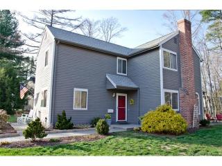 4 Riverview Cir, Simsbury, CT 06070-2428