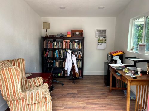 5625 Magnolia Ave, Riverside CA  92506-1822 exterior