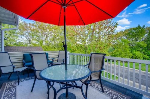 4987 Grenwich Ave, Saint Paul MN  55128-2058 exterior