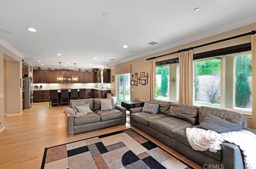44260 Nighthawk Pass, Temecula CA  92592-1388 exterior