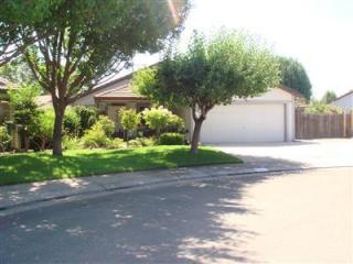 2210 Turtledove Ct, Lodi, CA 95240-7863