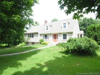 19 Hickory Ln, Watertown, CT 06795-1823