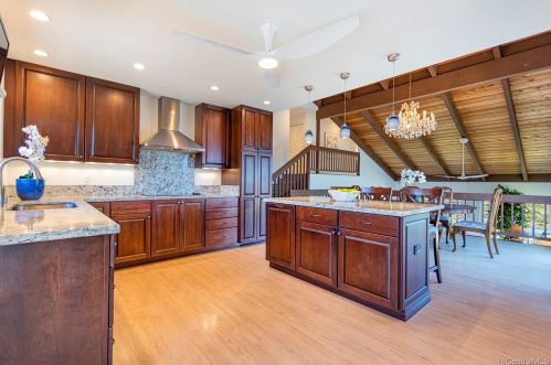 5307 Poola St, Honolulu HI  96821-1536 exterior