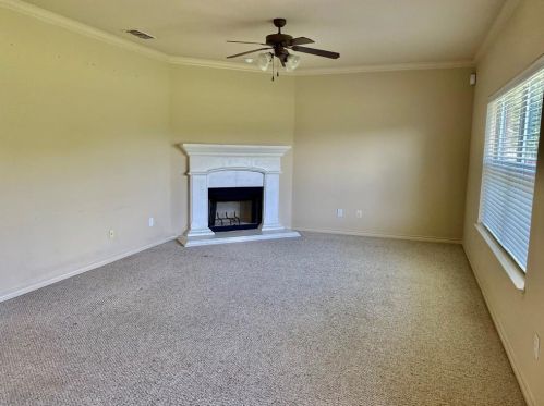 800 Coppin Dr, Fort Worth TX  76120-2335 exterior