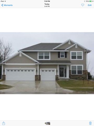 1010 Bluegrass Cir, Waukee, IA 50263-8393