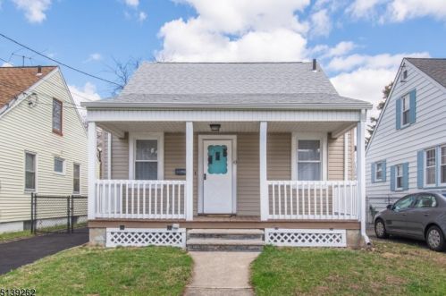 43 Martin St, Bloomfield, NJ 07003-3913