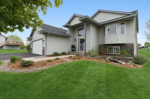 15037 84th St, Otsego, MN 55330-6872