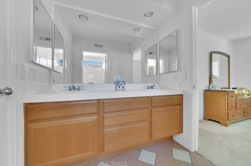 1292 Night Star Way, Anaheim CA  92808-2518 exterior