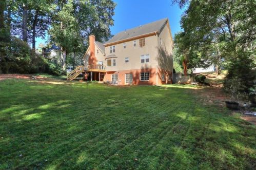 3958 Lee Ridge Way, Lilburn, GA 30047-2376