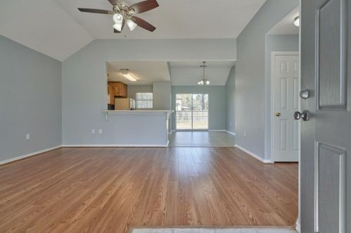 702 Springwood Dr, Conroe TX  77385-9516 exterior
