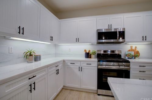 324 Quail Rdg, Irvine CA  92603-4240 exterior