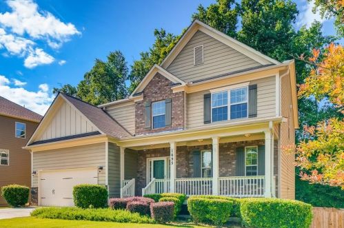1695 Balmoral Dr, Conyers, GA 30094-5820
