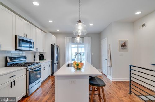 1421 Howard St, Philadelphia PA  19122-3905 exterior