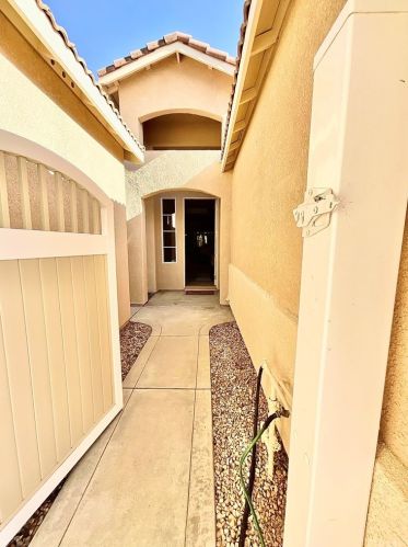 1147 Desert Fox Ct, Beaumont, CA 92223-6804