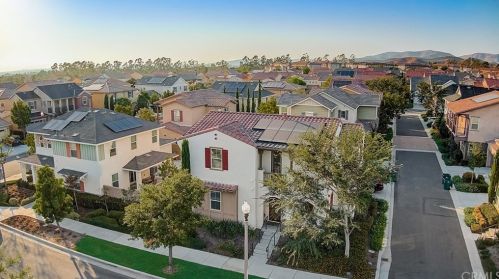 225 Wicker, Irvine CA  92618-1170 exterior