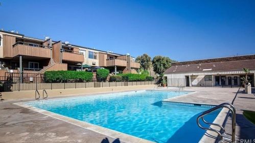 1001 Stevens Ave, Santa Ana CA  92707-5013 exterior