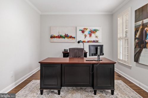 3 Kings Ln, Tavistock NJ 08033-1230 exterior