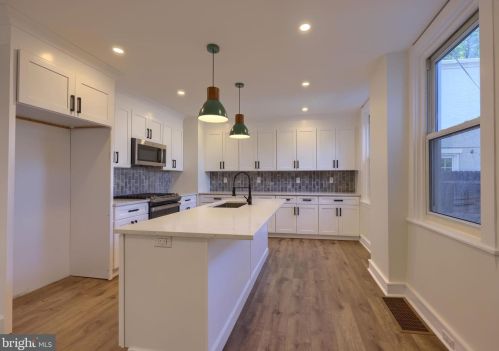 21 Mary St, Lancaster PA  17603-3424 exterior