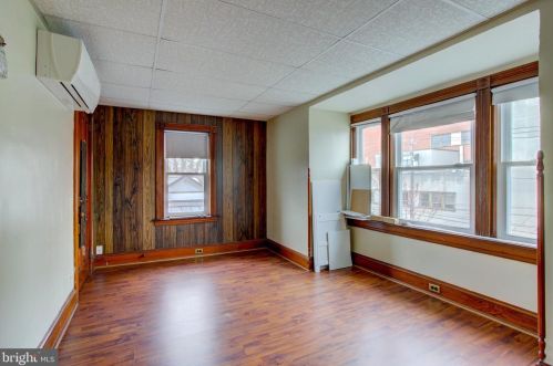 827 Walnut St, Lancaster PA  17602-2436 exterior