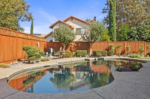 860 Arches Ct, Tracy, CA 95376-9635