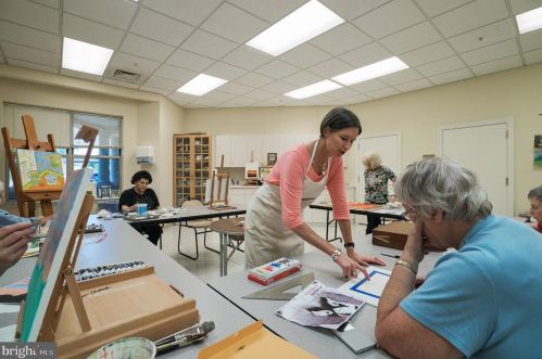 2300 Windrow Dr, Princeton NJ 08540-5020 exterior