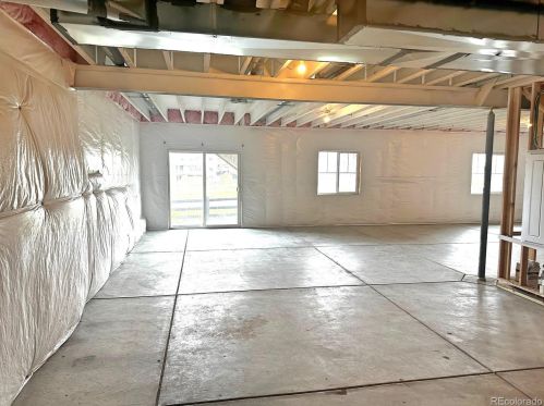 8870 Ukraine Ct, Denver CO  80016 exterior