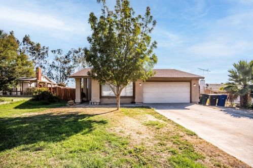 6848 Eagle Rock Dr, Riverside, CA 92505-1012