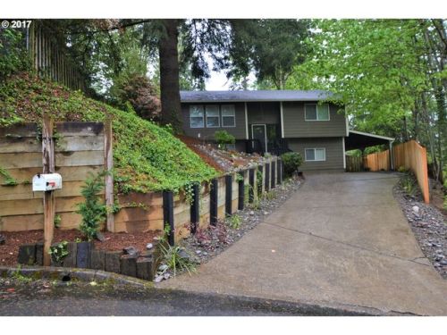 17821 Gerilyn Ct, Sandy, OR 97055-9310