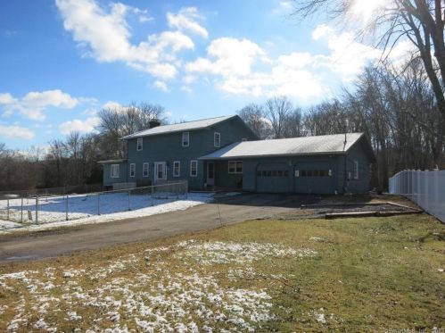 59 Salem Ridge Dr, Colchester CT  06420-3620 exterior