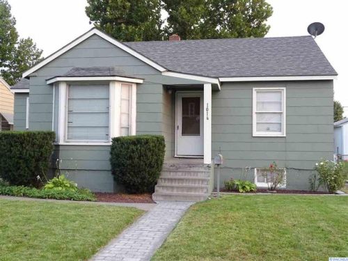 1016 Park St, Pasco, WA 99301-5225