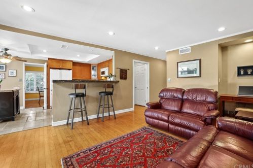 4 Campanero, Irvine CA  92620-1821 exterior