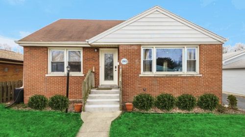 2912 Prairie Ave, Brookfield, IL 60513-1040