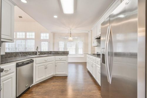 4800 Highland Lk Dr, Atlanta GA  30349-3913 exterior
