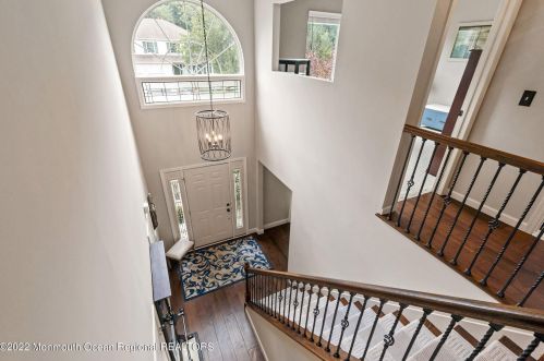 3 Princeton Ct, Tinton Falls NJ 07702-4055 exterior