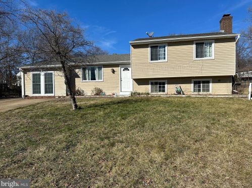 709 Morningside Ct, Herndon, VA 20170-4108