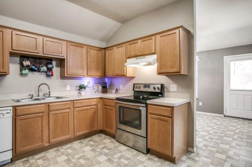 9945 Crystal Vly Way, Dallas TX  75227-5235 exterior