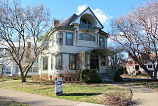 1301 Moss Ave, Peoria IL  61606-1702 exterior